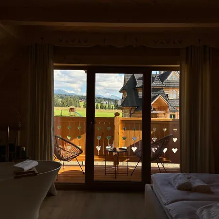 Lovelia Luxury *