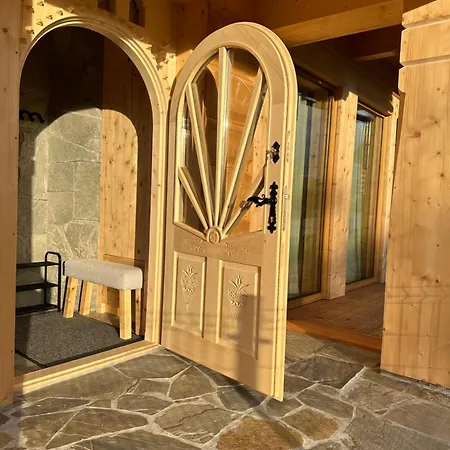 Lovelia Luxury Villa *