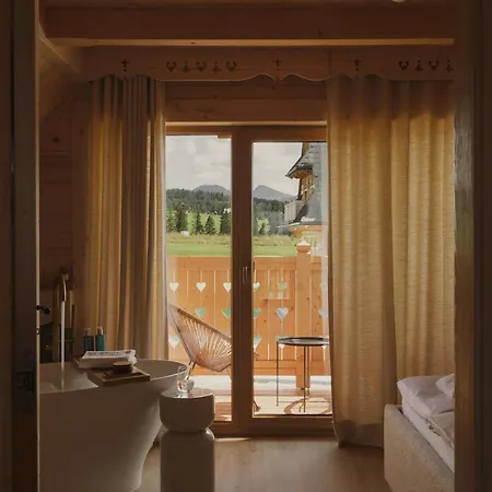 Lovelia Luxury Villa *