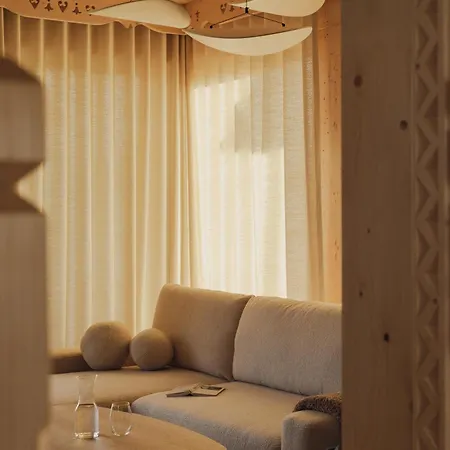 Lovelia Luxury Villa