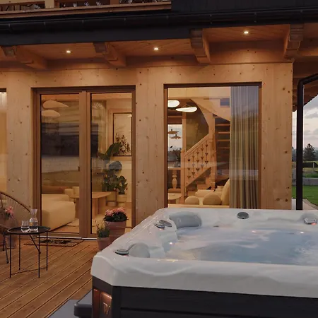 Lovelia Luxury Villa *